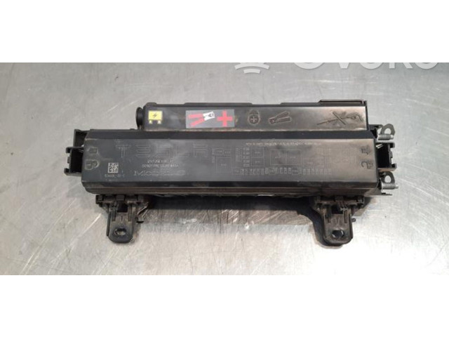   Pojistková skříňka 103440500E   Tela Model S 2016