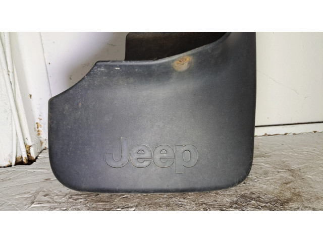 Задний брызговик