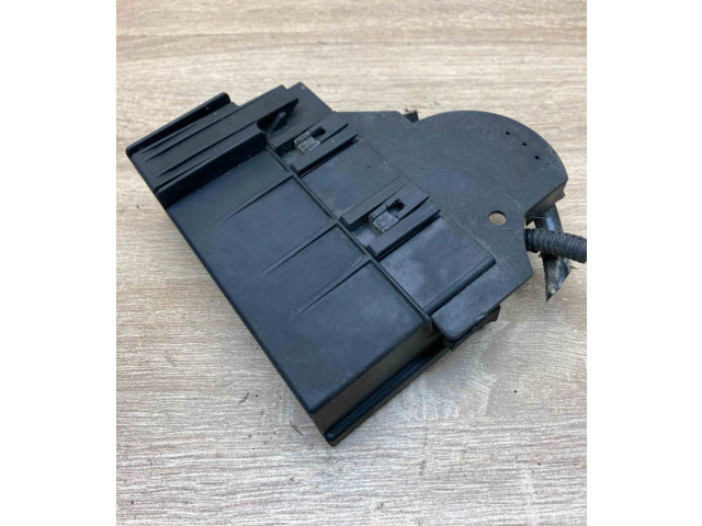 Pojistková skříňka 09131668, 9685561 Opel Zfira A 1999