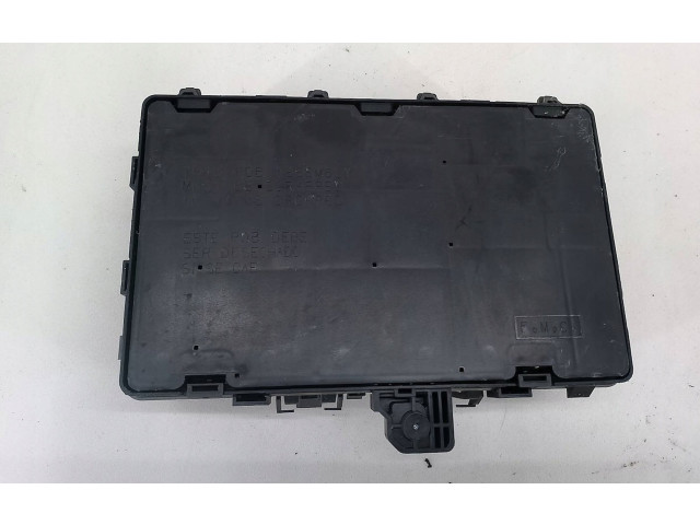 Блок предохранителей LB3T-14D068-CB Ford Ranger