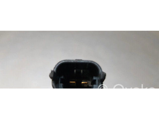 Vstřikovač 0445110566 Peugeot 2008 I pro naftový motor 1.6 BH02