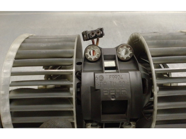 Вентилятор печки    64113453729   BMW X3 E83