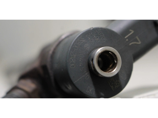 Vstřikovač 33800-2A800, 0445110411 Hyundai i40 pro naftový motor 1.7 Dyzelis
