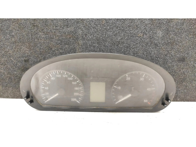 Přístrojová deska Mercedes-Benz Vito Viano W639 2012 A6399001100, 402941003