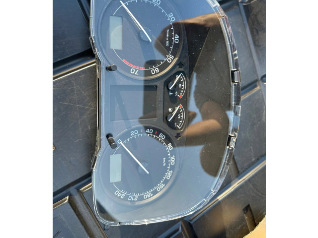 Панель приборов 1U0920811B   Skoda Octavia Mk1 (1U)       