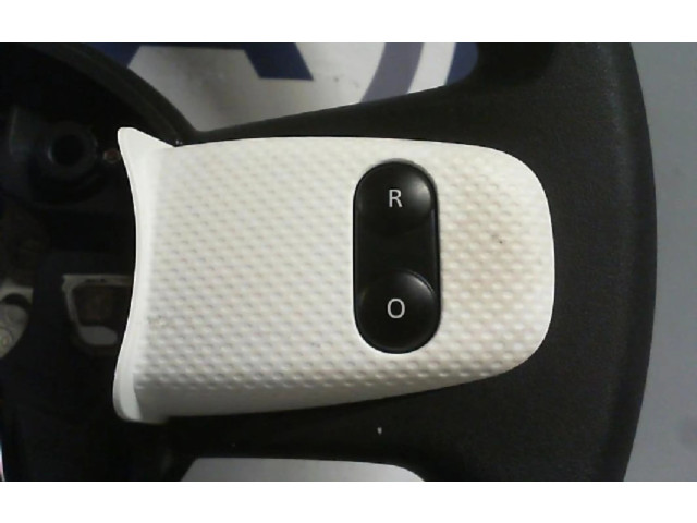 Volant Renault Twingo III 2015 484004149R
