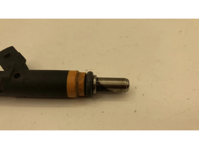 Vstřikovač 7506924 BMW 7 E65 E66 pro benzínový motor 4.4 N62 B44 A