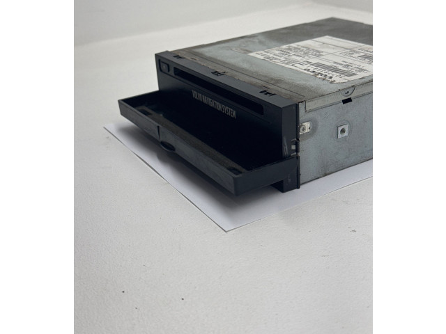 Радио/ проигрыватель CD/DVD / навигация 307753691, 64040013   Volvo V70       