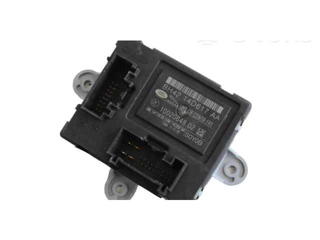 Блок управления дверью Jaguar XJ X351  2009-2019 года BH4214D617AA      
