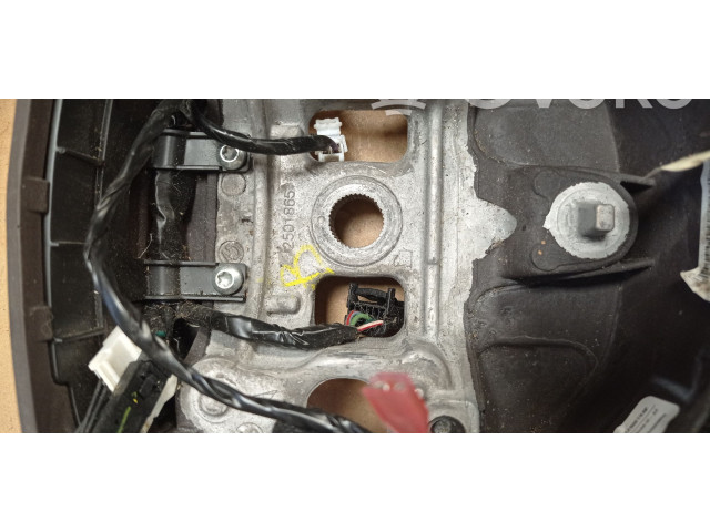 Volant Chrysler Pacifica 2018 2501865, 2501865