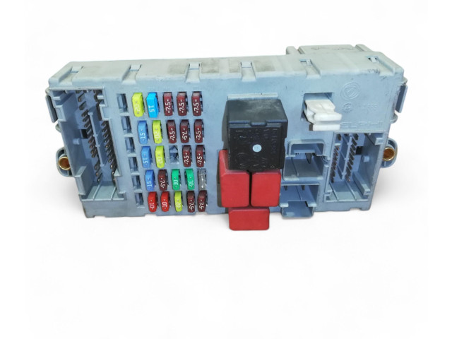 Блок предохранителей 51799306, 350A1000 Fiat Idea