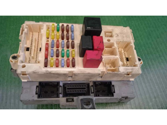 Блок предохранителей Alfa Romeo 166