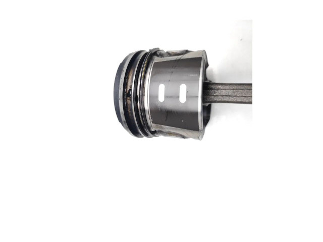  Поршень с шатуном 9HX(DV6ATED4) 9HX, DV6ATED4  Citroen Xsara Picasso  