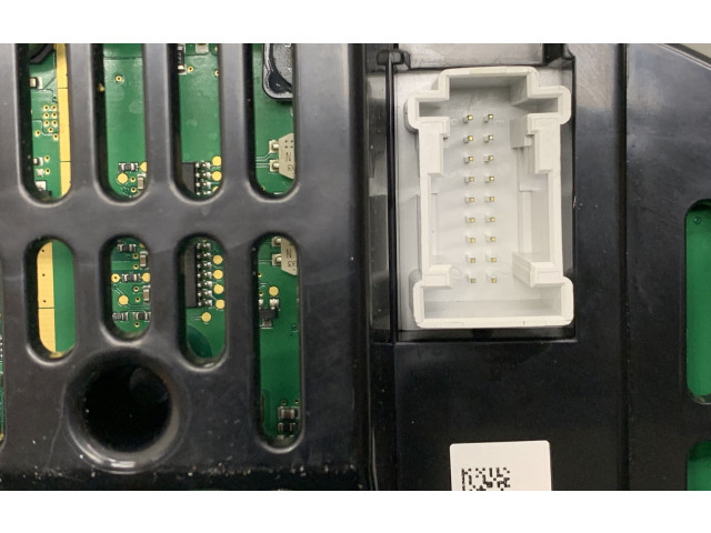 Přístrojová deska Mercedes-Benz E A207 2016 A2129007229