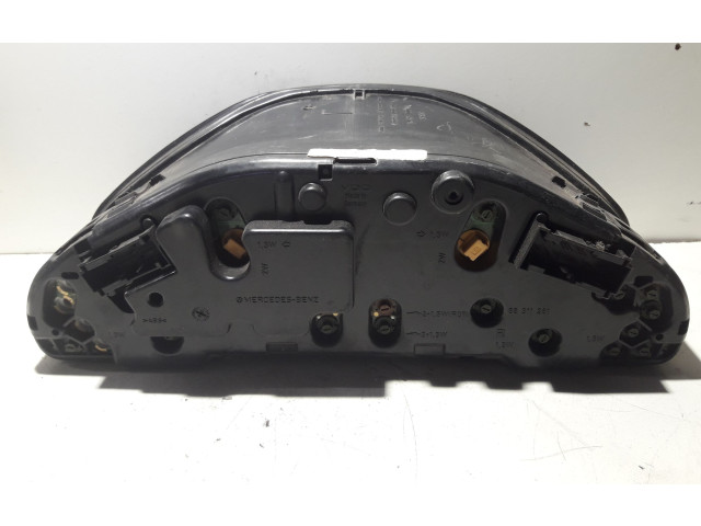 Přístrojová deska Mercedes-Benz E W210 2000 87001357, 88311281