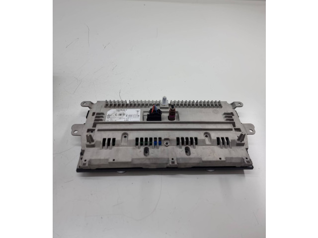 Дисплей    95b919597f   Porsche Macan (95B)