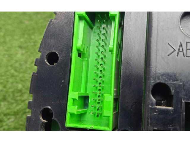 Панель приборов 8E0920901D   Audi A4 Allroad       