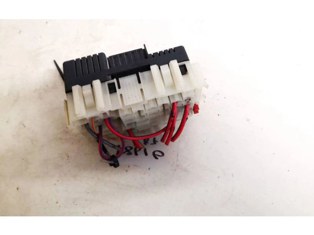 Блок предохранителей Volvo S80