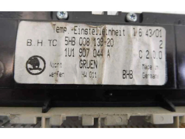 Блок управления климат-контролем 1U1907044A, 5HB008139-20 Skoda Octavia Mk1 (1U)