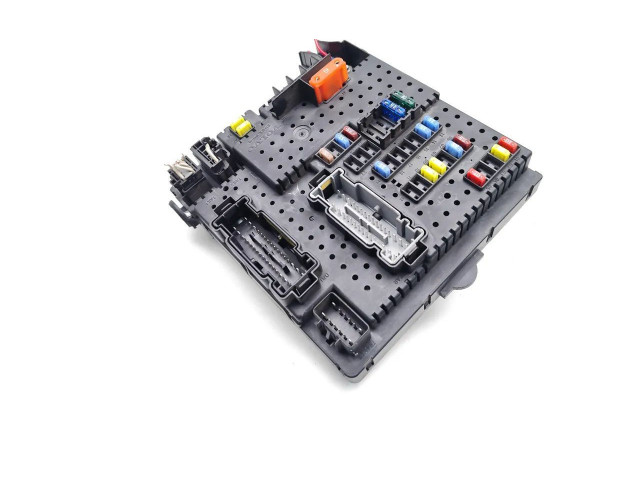 Блок предохранителей 31314469, 28242073 Volvo XC90