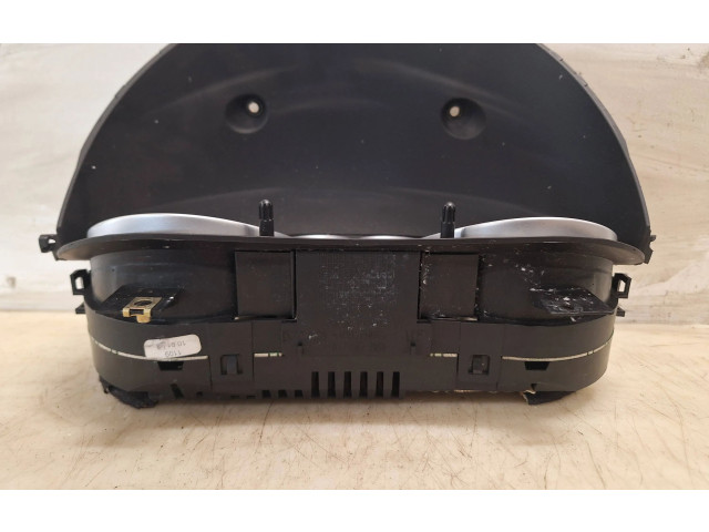 Панель приборов 81117994, 88311286   Audi A2       