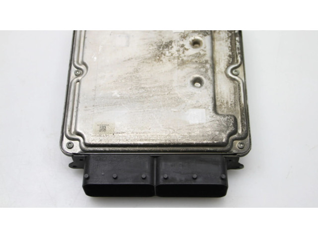 Блок управления двигателя 04L907309R Skoda Superb B8 (3V)