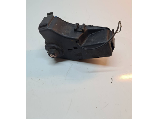 Блок предохранителей 9128576, 9162184 Volvo C70