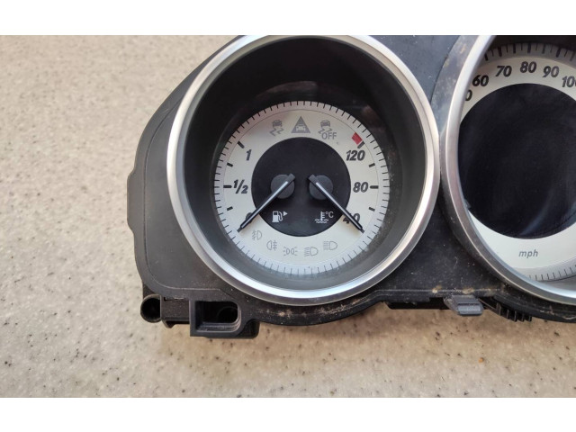 Přístrojová deska Mercedes-Benz E A207 2014 a2129001025