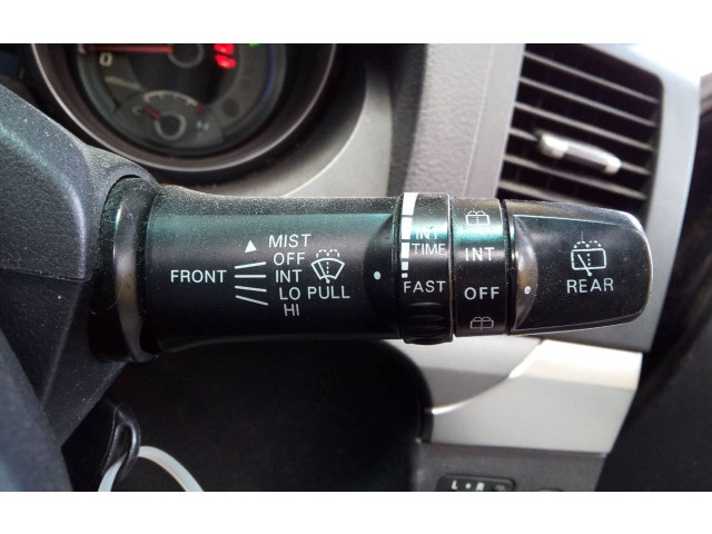 Ручка стеклоочистителей Mitsubishi Montero