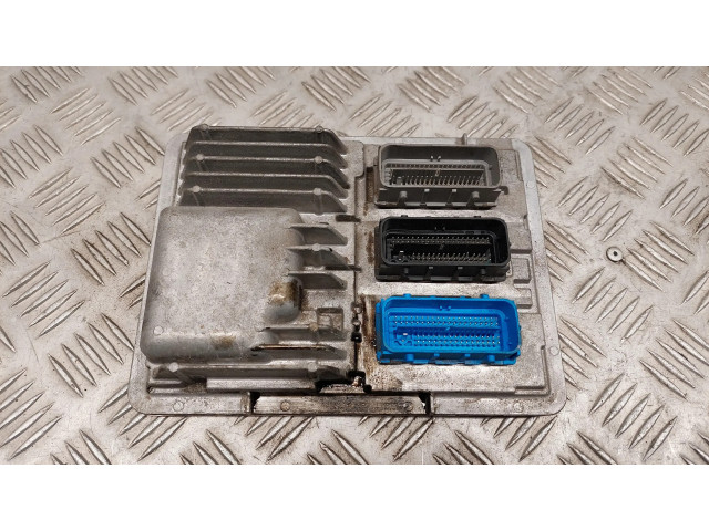 Блок управления двигателя 12671004   Chevrolet Camaro