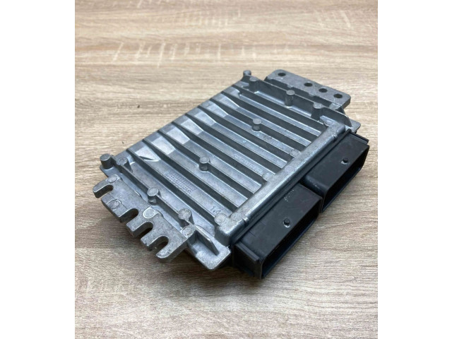 Блок управления двигателем Блок управления P30614635, S108212005E Volvo S40, V40