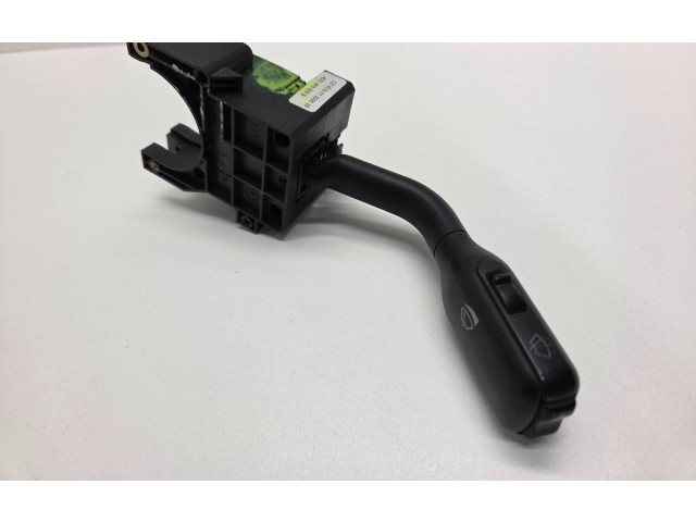 Ручка стеклоочистителей 4D0953503B, CZK0301203020    Audi A4 S4 B5 8D  APU 