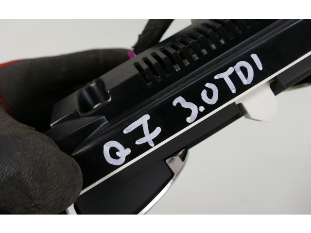 Přístrojová deska Audi Q7 4L 2007 4L0920981B