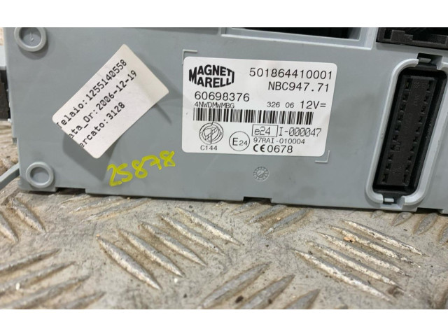 Блок предохранителей 60698376 Alfa Romeo GT