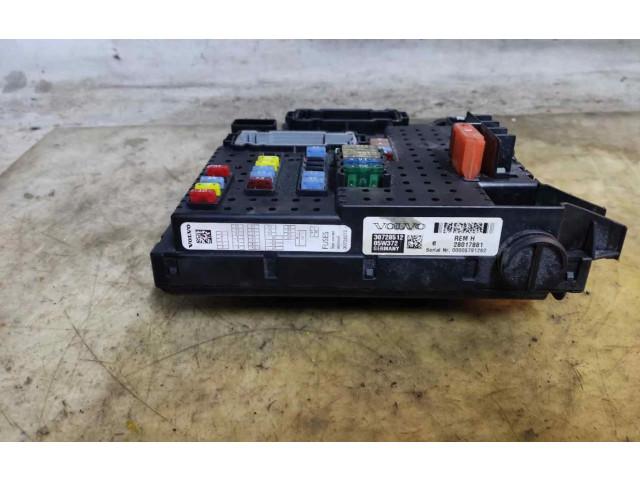 Блок предохранителей 30728512   Volvo XC90    