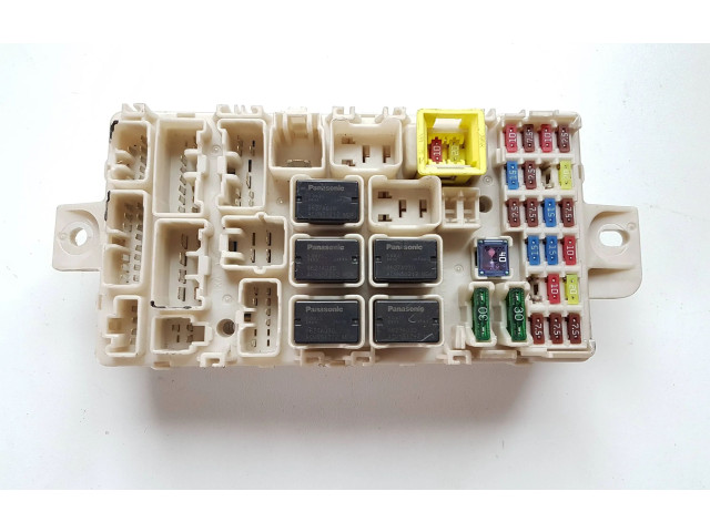 Блок предохранителей 8565A370, 04685H27 Mitsubishi L200