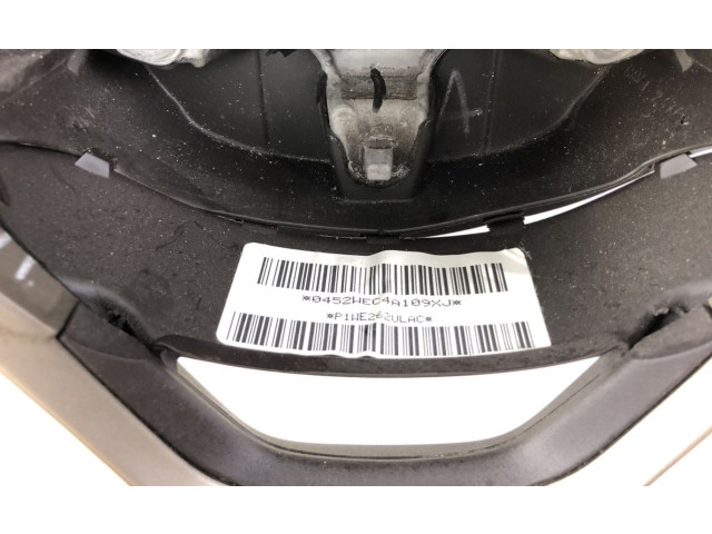 Руль Jeep Grand Cherokee  2010-2021 года 5QV292ULAB, P1WE262ULAC      