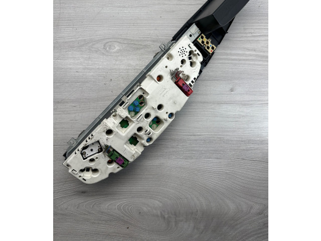 Панель приборов 88311219 Audi A6 S6 C4 4A