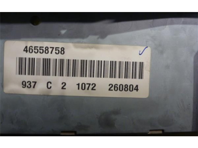 Блок предохранителей 60698109, 501204220020 Alfa Romeo 166