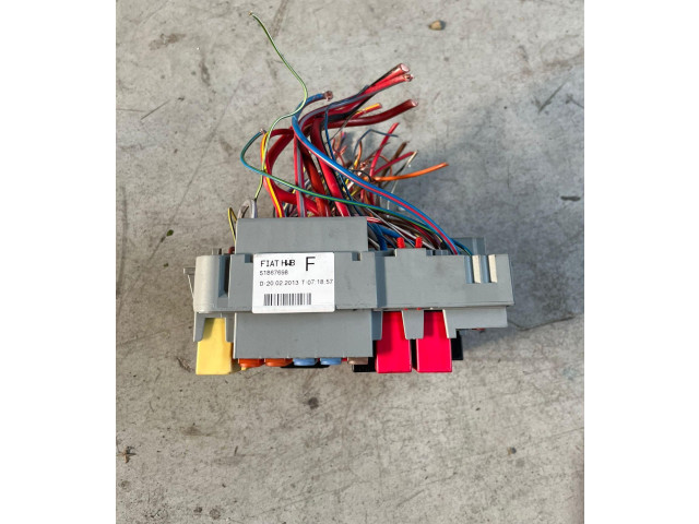 Блок предохранителей    Fiat 500L    