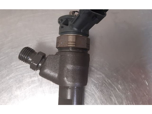 Форсунка 166008399R Renault Clio IV