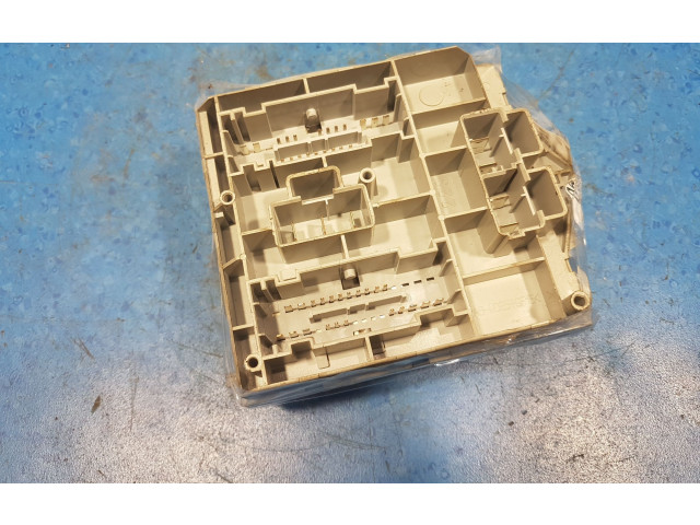 Рулевая рейка  Ящик предохранителей (комплект) 51742419, 51742419   Alfa Romeo GTV  -  года