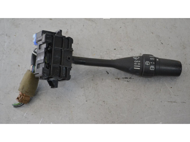 Ручка стеклоочистителей    Nissan Serena