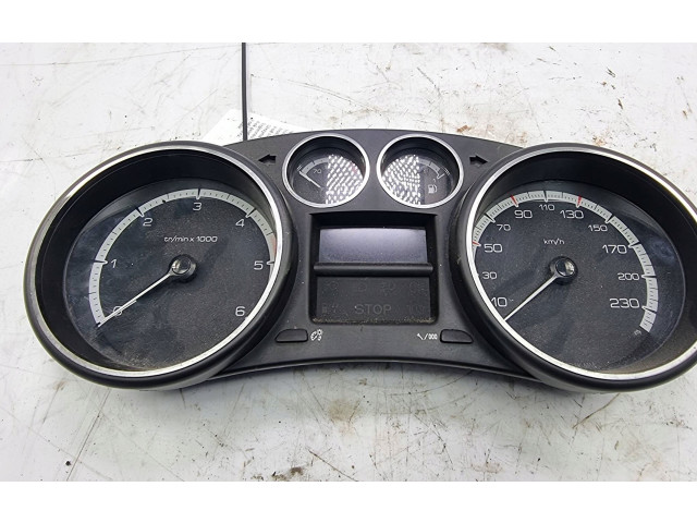 Přístrojová deska Peugeot 308 2007