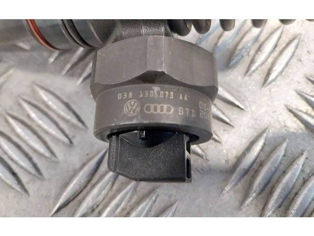 Vstřikovač 038130073AA, 0414720028 Volkswagen Passat Alltrack AVF