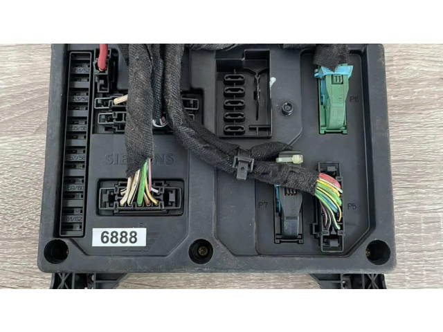 Блок предохранителей 7M3962258R Ford Galaxy