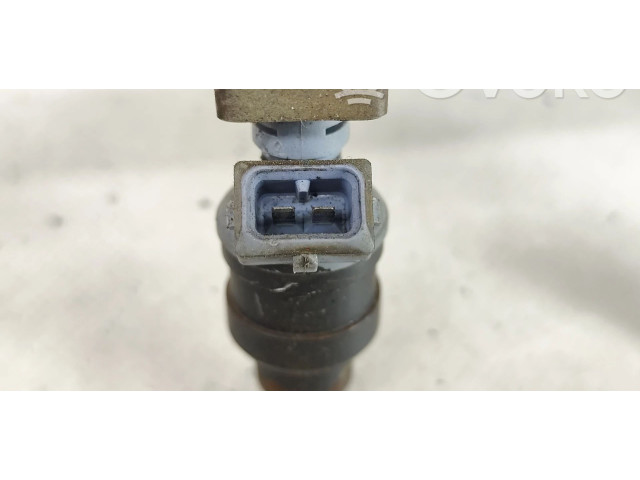 Топливная рампа    Rover 200 XV   для двигателя 14 K4F