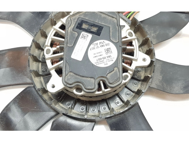 Вентилятор радиатора     5WA121203F, 5WA121203F    Volkswagen Caddy 