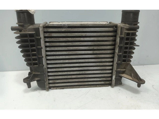 Интеркулер 8200471885B Renault Clio III