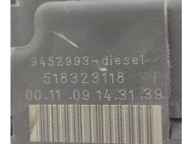 Блок предохранителей 9452993, 518323118 Volvo S80